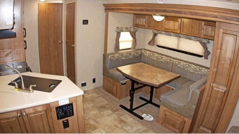 Seth and Ashley's Microlite De-lite With Outdoor Kitchen!! Towable trailer in Rockwall