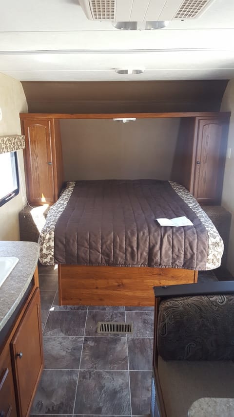 2013 Keystone RV Hideout 210LHS Towable trailer in Johns Creek