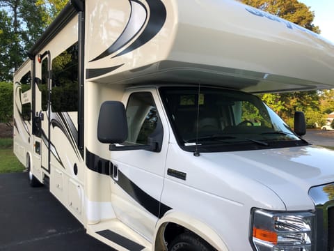 Jayco Greyhawk - Spacious and Comfort:  Sleeps 10 Drivable vehicle in Lake Wylie