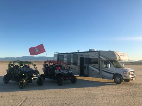 2017 coachmen leprechaun Drivable vehicle in Eastvale