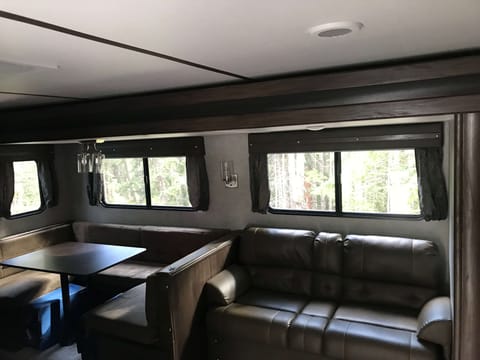 2019 Forest River Alpha wolf 26BH Towable trailer in Happy Valley