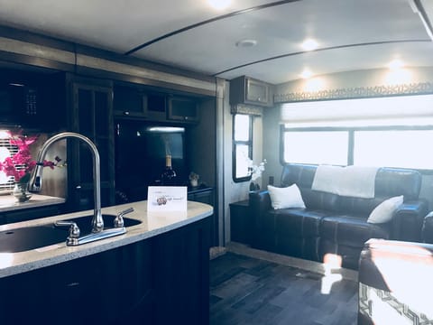 2017 Keystone Premier  30RIPR Towable trailer in Rancho Cordova