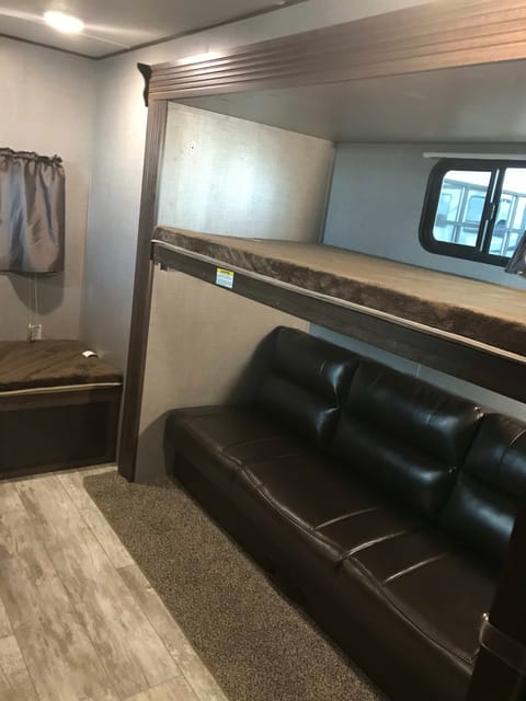 Vacation in Luxury! Towable trailer in League City