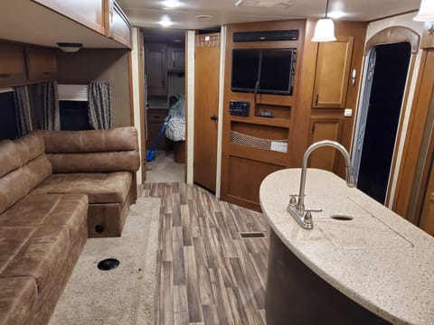 2016 Highland Ridge RV Open Range Light LT308BHS Towable trailer in Cedar City