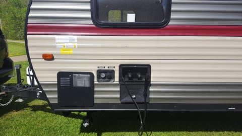 2019 Wolf Pup 16BHS Towable trailer in Vassalboro