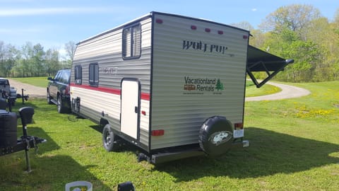 2019 Wolf Pup 16BHS Towable trailer in Vassalboro