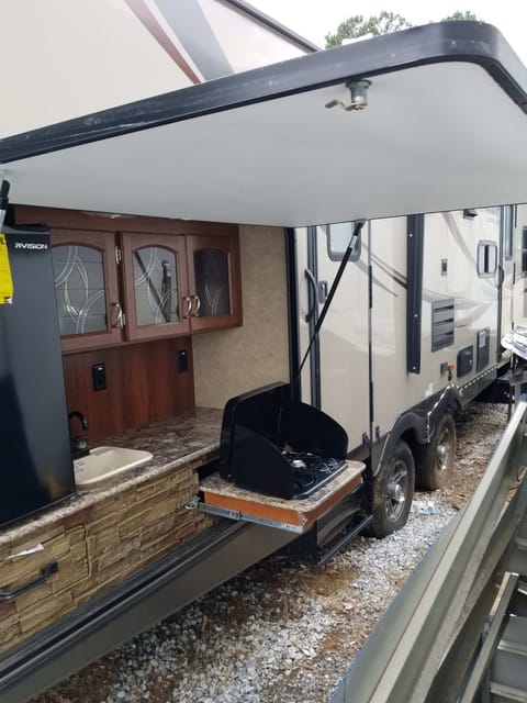 2014 Primetime Tracer Towable trailer in Stockbridge