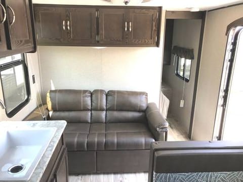 2018 Keystone Springdale 2600 Towable trailer in Waxahachie