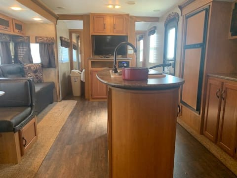32' Bunkhouse Travel Trailer Remorque tractable in Bartlesville