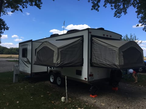 2016 Flagstaff Shamrock Towable trailer in Springfield