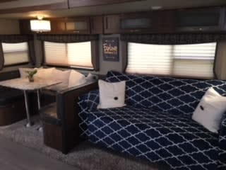 2018 Keystone 292dbhs Towable trailer in Tennessee