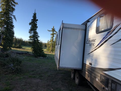 2018 Forest River Salam Ultra Cruse Lite Towable trailer in Cedar City