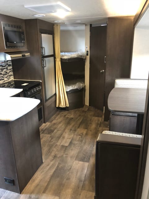 2018 Forest River Salem Cruise Lite 241 BHXL Ziehbarer Anhänger in Costa Mesa
