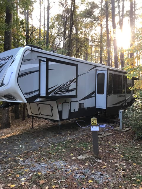 Free Delivery within Nashville! 2018 Keystone Towable trailer in Columbia