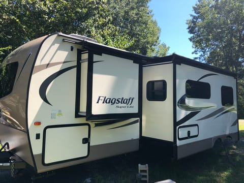 Fido and Family Approved Coastal Get Away Towable trailer in Dalton