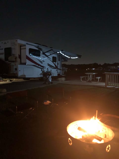 THE DADYMAZ 2018 Jayco Redhawk. Drivable vehicle in Bakersfield