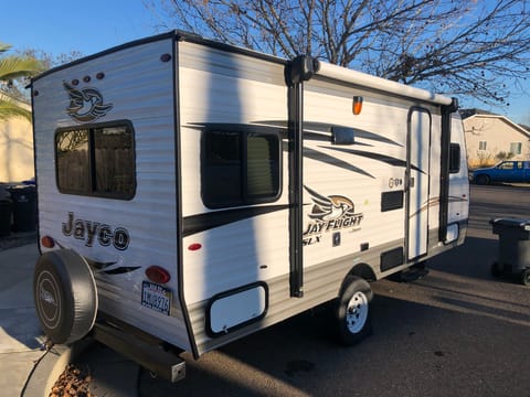 2017 Jayco Jay flight SLX “Grab N Go” Towable trailer in Red Bluff