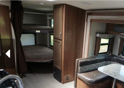 2018 Dutchmen Aerolite 24BHSL Aerolite luxury class Towable trailer in Happy Valley