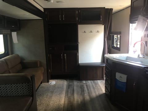 2018 Jazzy Jay Family and Friend approved camper rental Tráiler remolcable in Little Rock