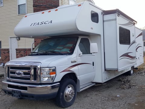 2014 Itasca Spirit Drivable vehicle in Flint