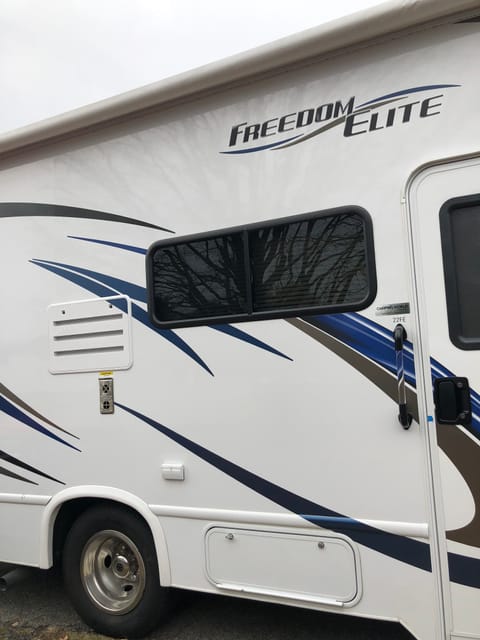 2019 Thor Freedom Elite Drivable vehicle in Roanoke