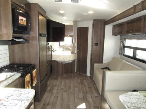 2018 Jayco Drivable vehicle in Palmdale
