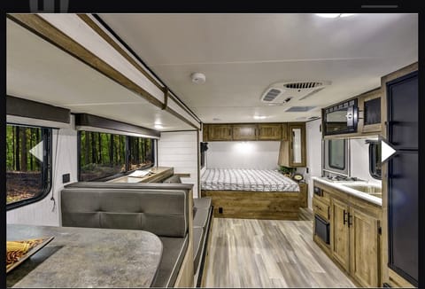 Your new affordable Cottage on Wheels! Towable trailer in Key West