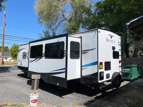 Hotel on wheels Towable trailer in Klamath Falls