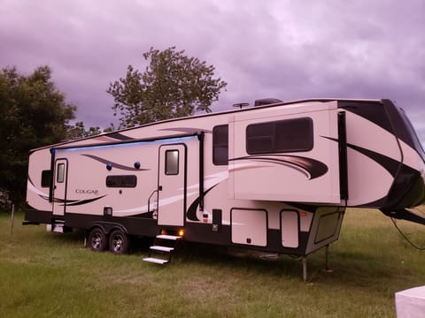 2018 Keystone Cougar Tráiler remolcable in Spring Hill