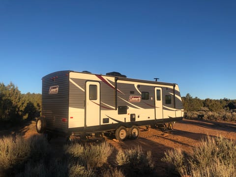 Modern Bunkhouse Trailer in Scenic Southern Utah Towable trailer in Kanab