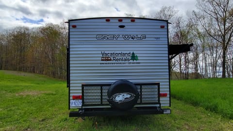 2020 Grey Wolf 29BH Towable trailer in Vassalboro