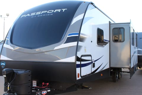 New 2019 Keystone 2950bh Towable trailer in Aurora