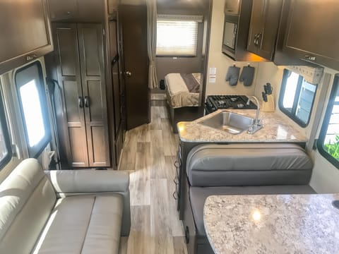 "FRANCES" 2019 Four Winds 26B Drivable vehicle in San Diego