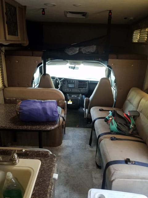 2018 Coachman Freelander 27 Veicolo da guidare in Spokane Valley