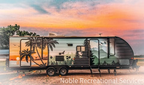 THE WOLF Make delightful memories for your family Towable trailer in Mansfield