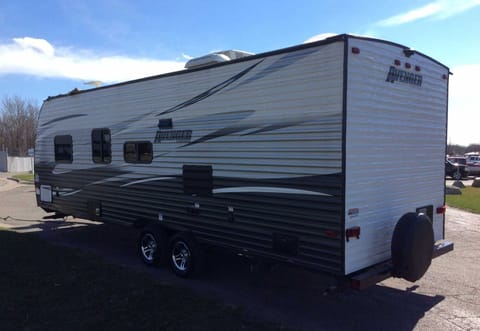 2018 Prime Time Avenger Towable trailer in Georgetown Township