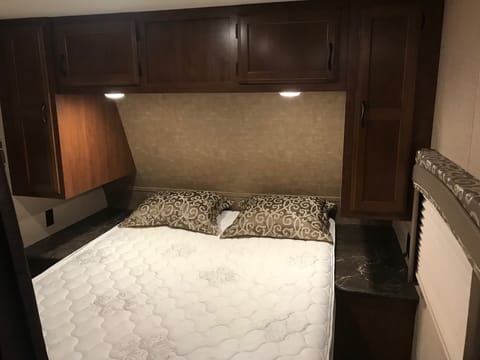 2016 Jayco Jay Flight BH26 Towable trailer in Spring Hill