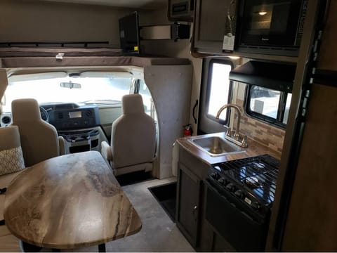 HOT OFF THE LINE | 2020 Coachmen Freelander | Sleeps 6 Comfortably | Easy to Drive Veicolo da guidare in Lake Wylie