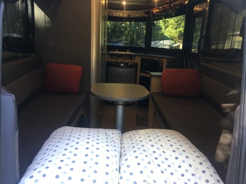 2017 Airstream Basecamp Remorque tractable in Grants Pass