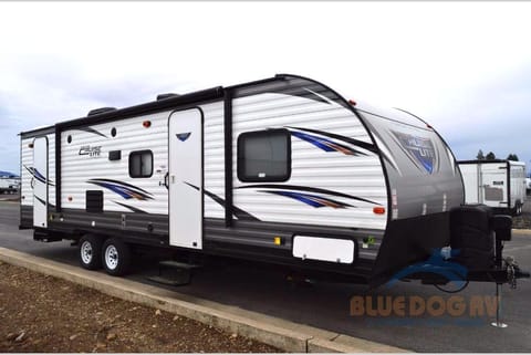 2018 forest river cruise lite Towable trailer in Apple Valley