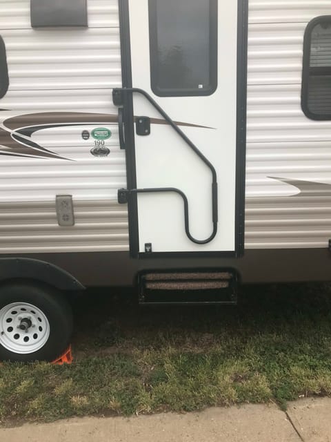Like new with safe steps Towable trailer in Englewood