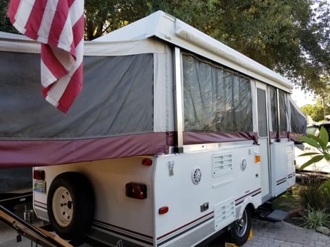 2007 Popup Camper Ziehbarer Anhänger in Sarasota