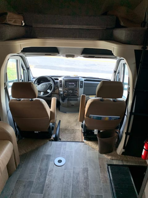 2018 Winnebago View Drivable vehicle in Fishers