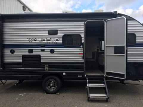 COMFY AND COZY Towable trailer in Bryant