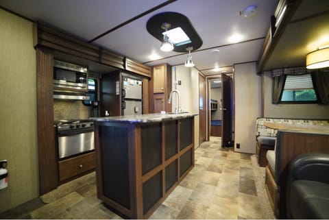 The Sprinter, from Glampers RV Rentals Towable trailer in Middle Smithfield