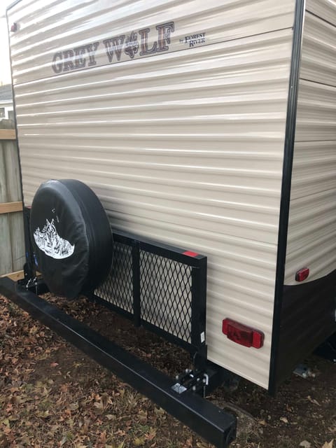 2016 Forest River Grey Wolf 26DBH Towable trailer in Bentonville
