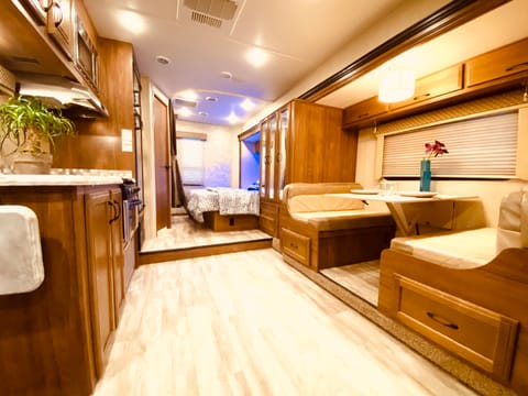 22'-Luxury Conquest-Full Bedroom & Dinette Slide Drivable vehicle in Laguna Hills