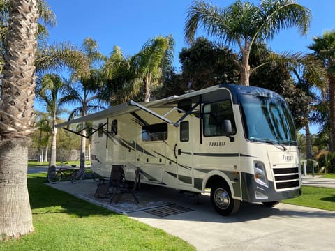 NEW Coachmen Pursuit 32WC Drivable vehicle in Apopka