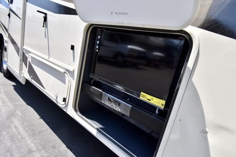 2020 Coachmen Freelander 26RS Fahrzeug in Oxnard