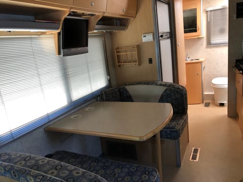 2006 Winnebago View Drivable vehicle in Grants Pass